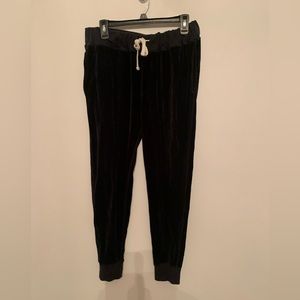TODD SNYDER - Men's Velour Jogger Pants w/ Drawstring- Black- Size Medium